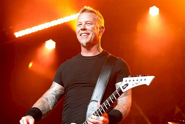 Kisah Ngusir Singa Gunung Pake Lagu Metallica Akhirnya Di Notice James Hetfield Hai Online Com Line Today