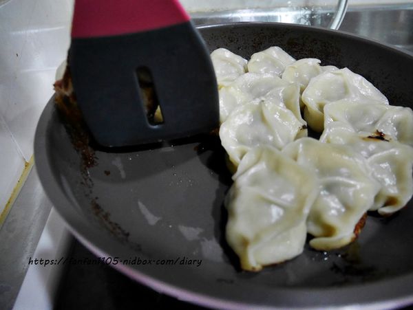 固鋼【韓國WONDER MAMA】粉鑽三鍋五件組 #不沾鍋 #輕量鍋具 電磁爐也適用 (10).jpg