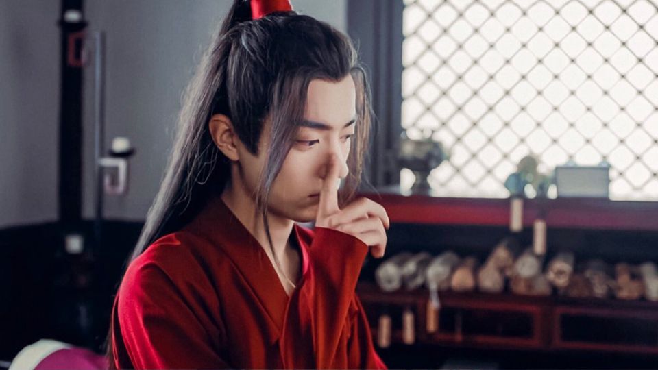 陳情令》大結局！回顧肖戰劇中12個帥炸瞬間，穿紅衣、吹笛、射箭，每個 