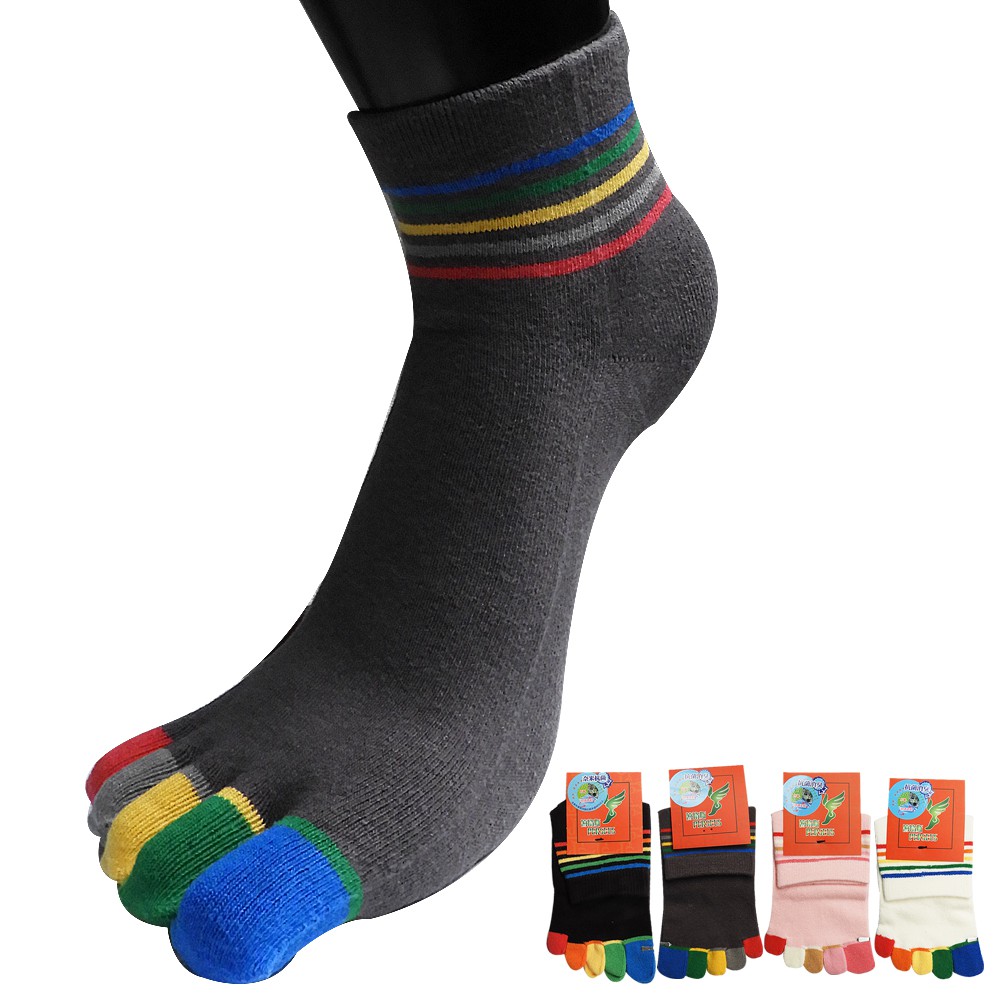 ● 抗菌除臭纖維，有效維護足部清潔。 ● 彩色5趾設計，兼俱特色及美觀。● 台灣製造。● 顏色選擇：有黑色、灰色、粉色、米白色可選。● 尺寸：22-26 cm (男女通用)。● 成份：80%天然棉，1