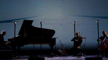 【BAZAAR X TIFA】當代鋼琴名家魯多維柯・艾奧迪，帶著全新作品「散策七日」首度來台，獻給熱愛獨處的你！