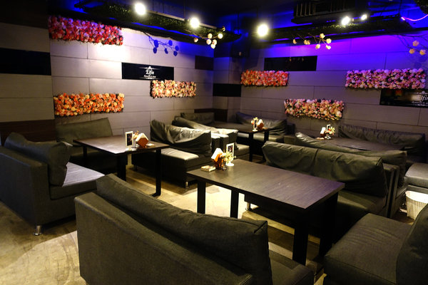 台北餐酒館聚餐-Elfin精靈餐酒館，超好拍IG網美餐酒館，水準之上的酒吧餐點，調酒超好喝的台北酒吧餐廳，台北調酒餐廳推薦