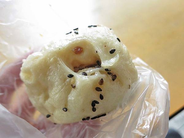 【台北美食】士林圓環肉羹上海水煎包-24小時不打祥的美味小吃 【台北美食】士林圓環肉羹上海水煎包-24小時不打祥的美味小吃