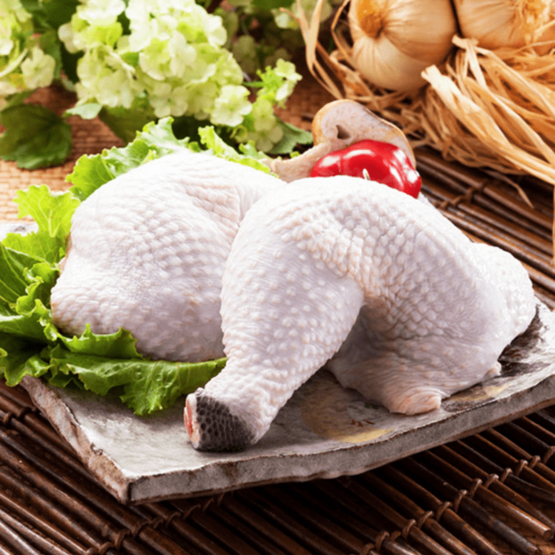 放山黑羽去骨土雞腿，嚴選優質放山黑羽土雞, 運動量十足, 腿肉飽滿, 肉質鮮甜，採CAS認證低溫電宰，急速冷凍，真空保鮮包裝，不管是乾煎、滷製、燉湯，都美味好吃，讓你輕鬆下廚沒煩惱!