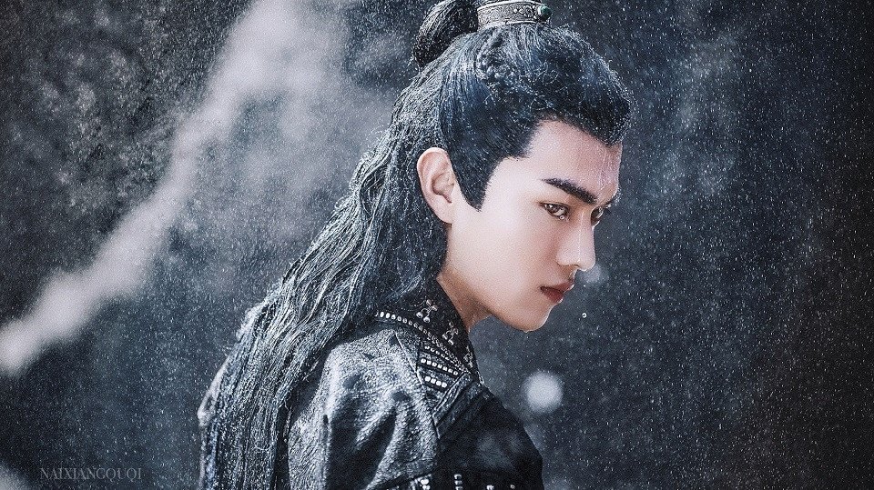 許凱的古裝角色4：《招搖》厲塵瀾