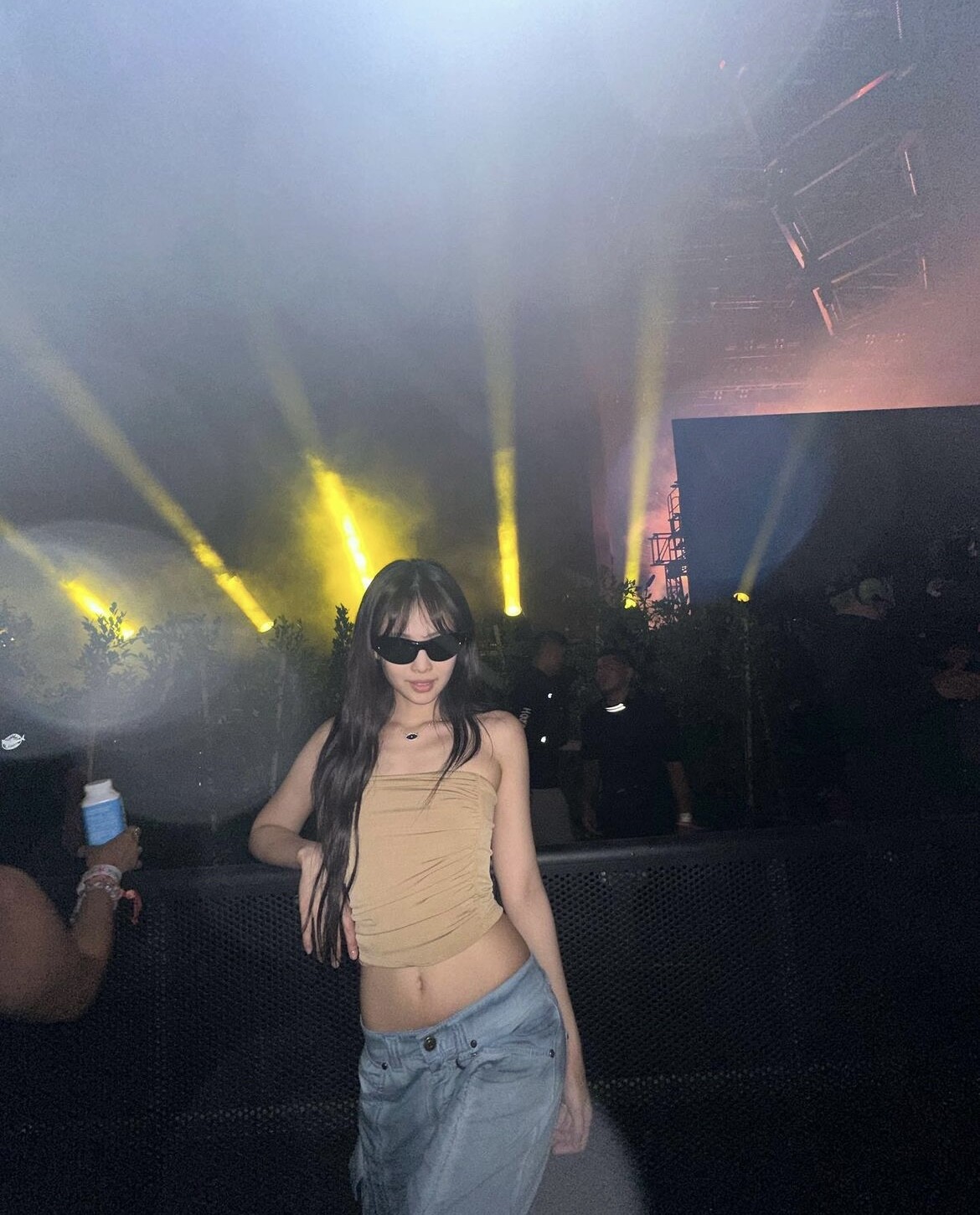 Jennie的表演服千元就能get！不一定是萬元大牌，那些Jennie穿過的小眾設計師品牌們！