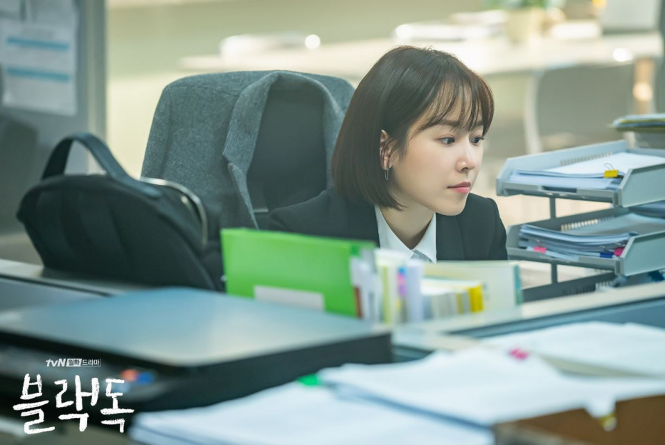 《Blackdog》揭露6個職場現實面！徐玄振被前輩欺負&同事排擠，校園版《未生》太寫實！