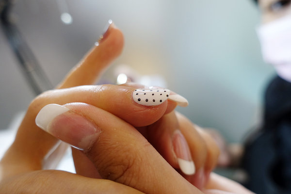 台北車站美甲推薦-Free Art Nail自由藝術美甲，北車平價專業凝膠美甲，日式凝膠美甲499起，手足保養及手部、足部凝膠美甲
