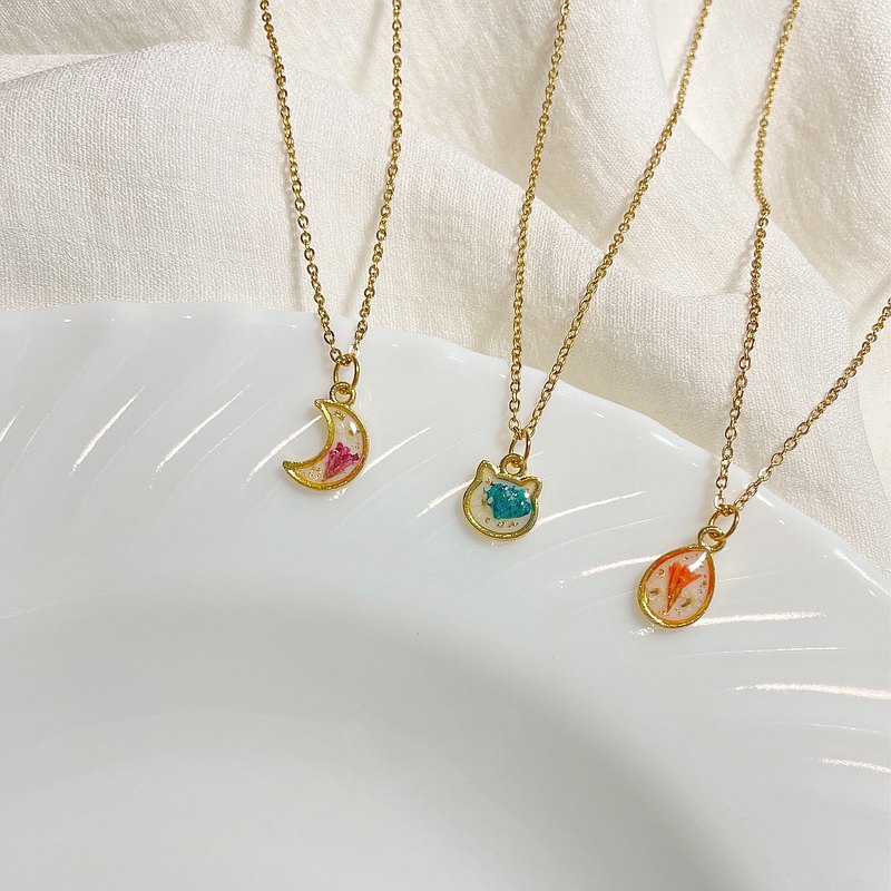 乾燥花鎖骨項鏈 原創 手作 乾燥花 日本樹脂 日系 透明 月亮 水滴