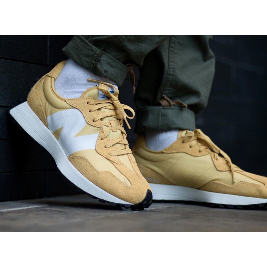 【日本海外代購】New Balance 327 黃色 黃白 復古 經典 日系 輕量 慢跑鞋 休閒鞋 運動鞋 女MS327CPF