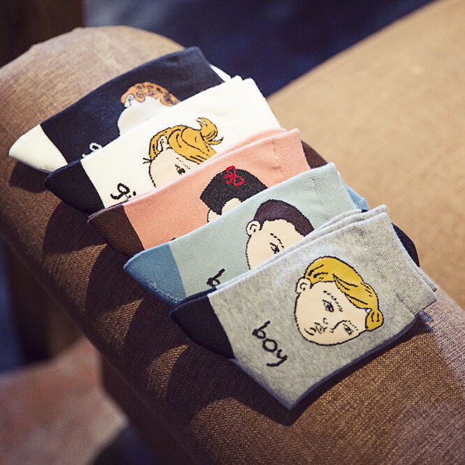 【現貨滿額免運】日系男女孩表情圖案中筒襪子 5色入