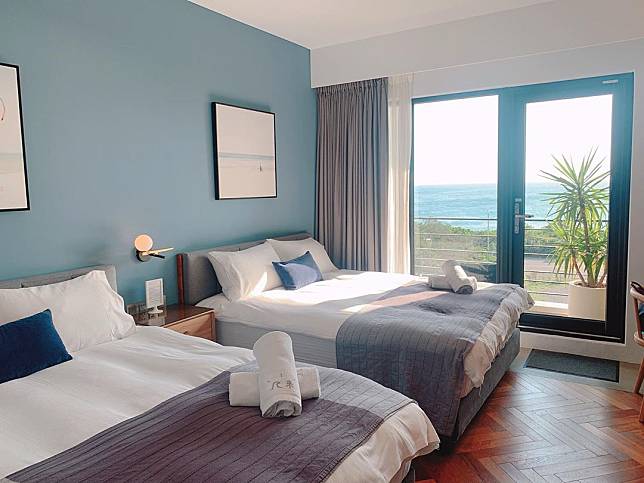 ▲美好生活旅店房間有著明朗乾淨的內裝與美麗景緻（圖/ IG @poyaeat）