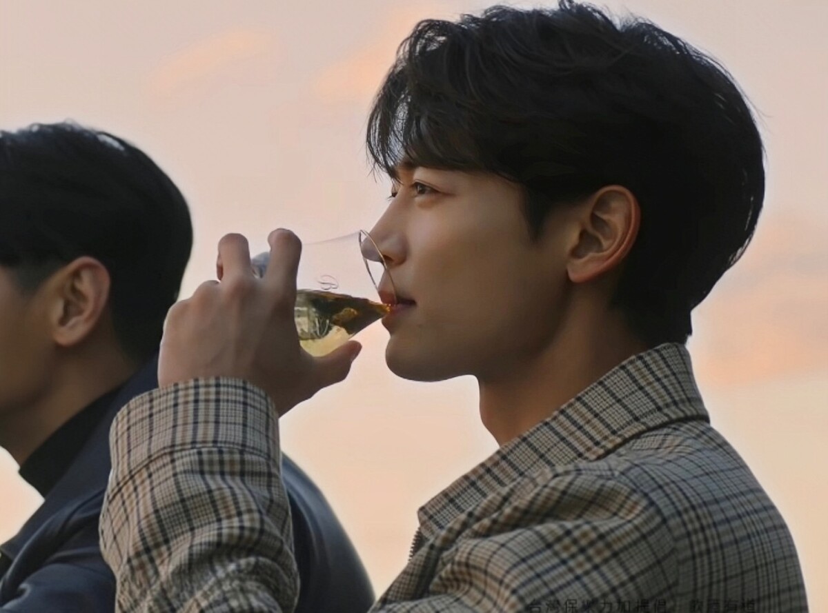 10位「酒量超好」韓星！宋慧喬被封「酒國女王」，申惠善根本現代版「酒鬼都市女人」！