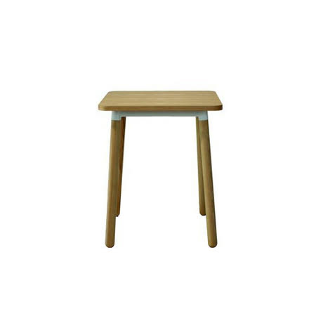 圓型腳架 可愛不失大氣度 水曲柳實木+鐵件烤漆 呈現 原始與現代 結合 可當戶外休閒餐桌 買此商品加送三百元遊戲幣