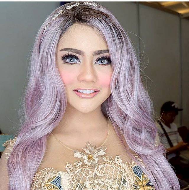Nama Asli 7 Pedangdut Ini Bakal Bikin Kalian Melongo, Beda Jauh Banget!