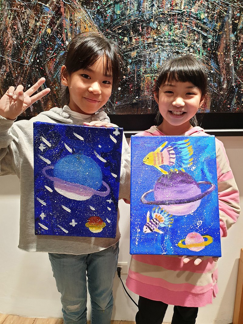 找一個悠閒的時光，自在的來畫畫吧！初學者不用害怕！ 讓我們開心的畫，藉著老師的教導，帶著美麗的作品回家吧！壓克力繪畫/畫布/4F起