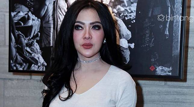 Ke Pantai Malibu, Syahrini Disindir Warganet