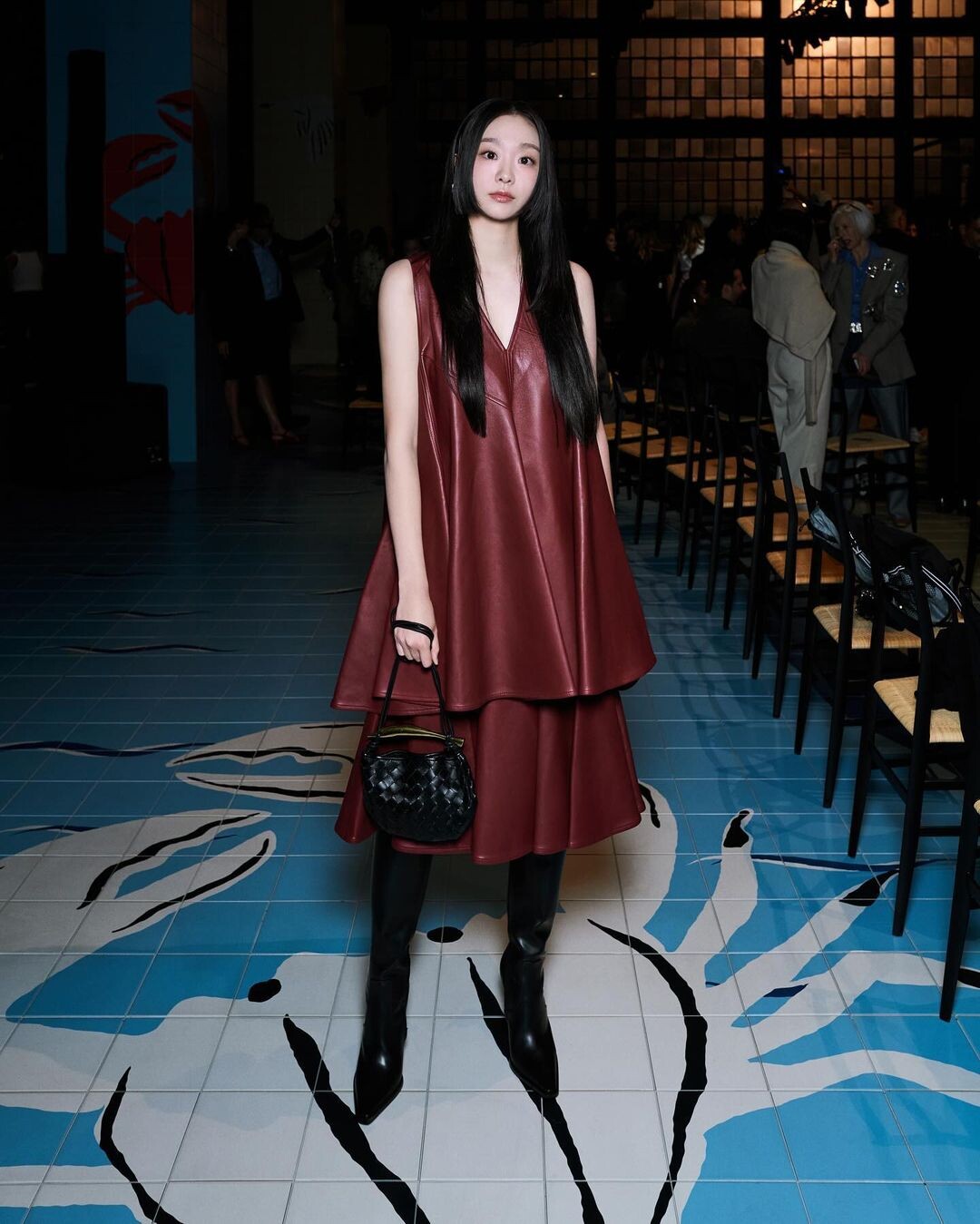 2024春夏米蘭時裝週出席韓星盤點！安俞真濕髮狼尾切超帥，Somi、Hanni超辣人間芭比