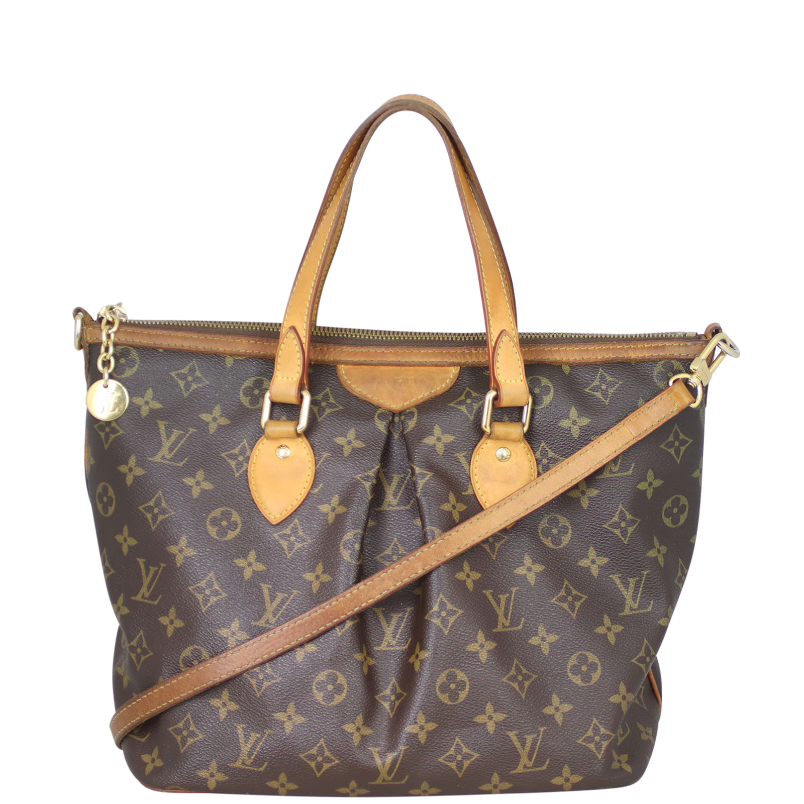 For a feminine and spacious shopper, Louis Vuitton's Palermo is exactly the bag you need. Bringing a