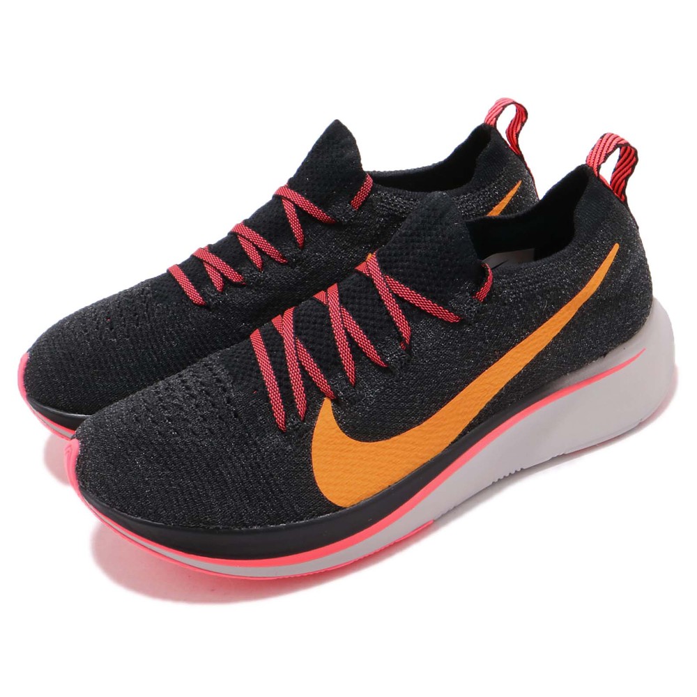 專業慢跑鞋品牌:NIKE型號:AR4562-068品名:Zoom Fly FK配色:黑色,橘色