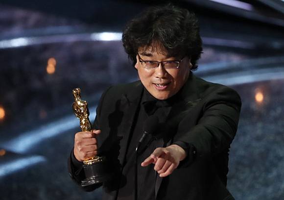 Oscar Win Draws Unlikely Political Support For Parasite S Bong