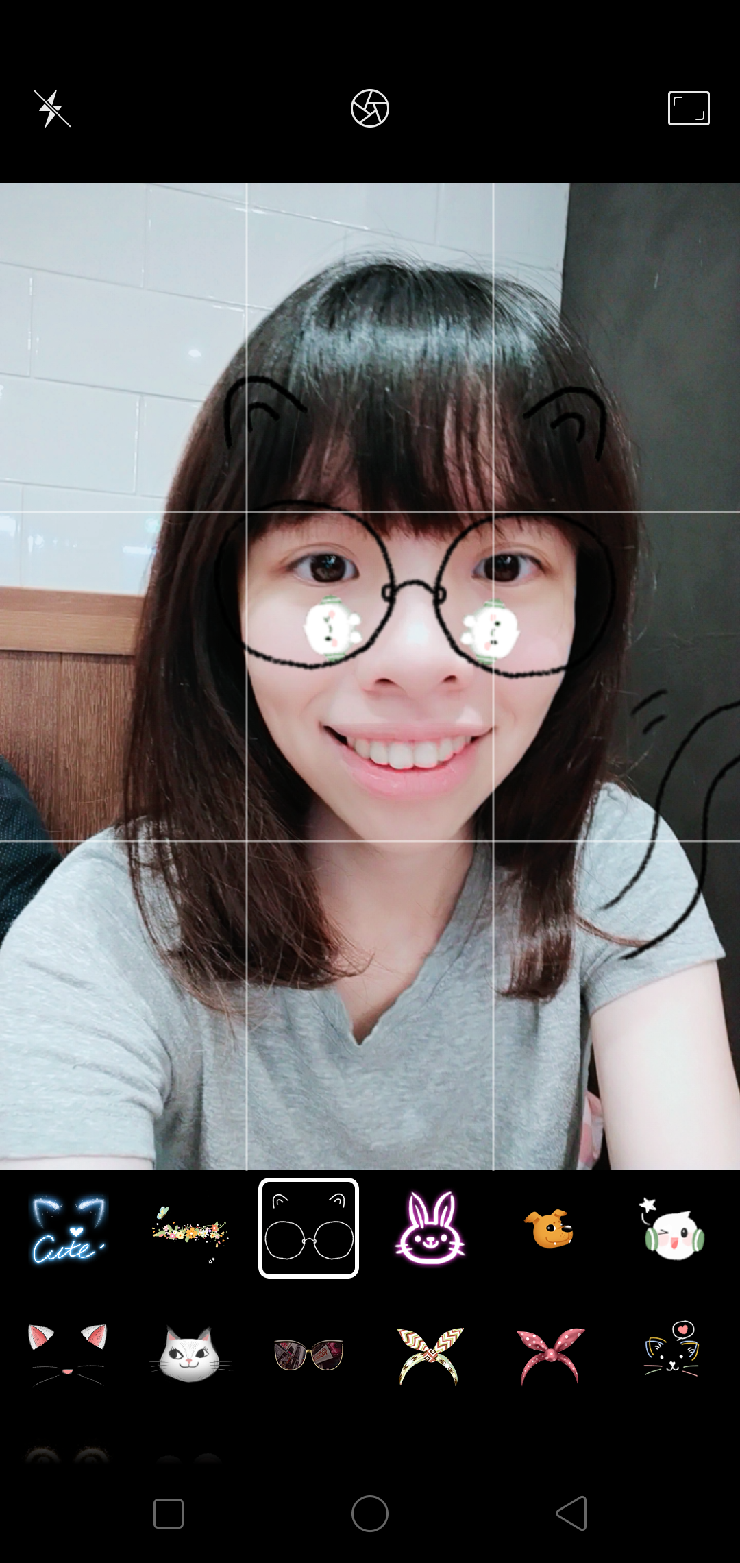 OPPO R15 / R15+ 開箱動手玩，AI 智慧拍照讓照片更容易變好看