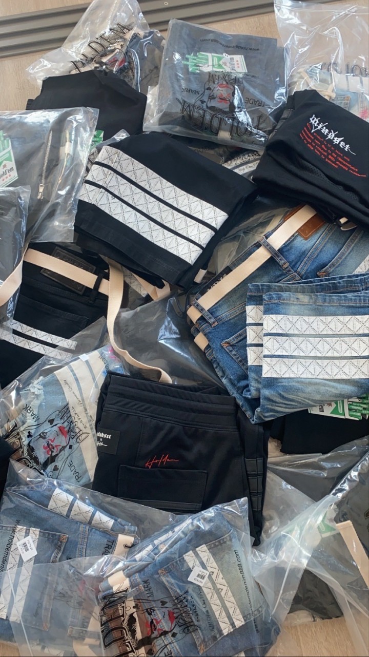 𝐊𝐀𝐍𝐆𝐊𝐄𝐍𝐆_𝐒𝐓𝐎𝐑𝐄🩳👔