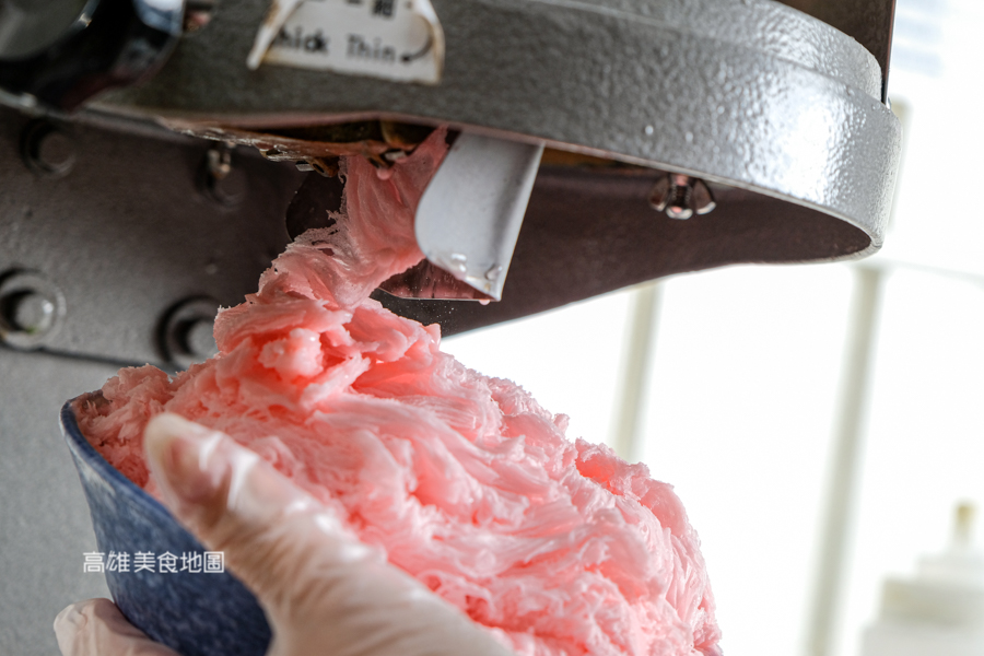 呷大碗(高雄鳳山)20多純手工配料搭暖呼呼香濃燒仙草&冬季限定新鮮草莓雪花冰必吃