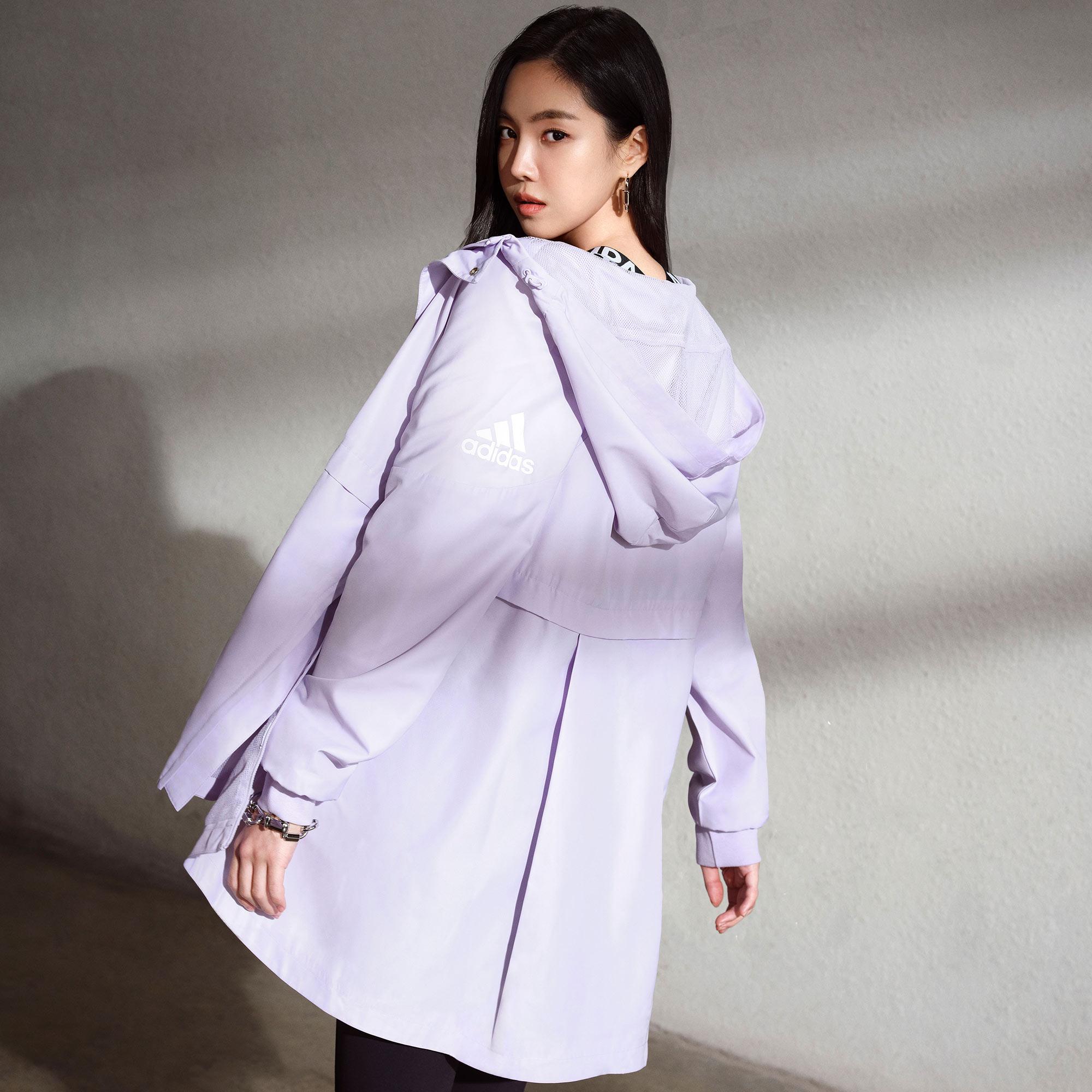 Oversize 版型連帽風衣外套