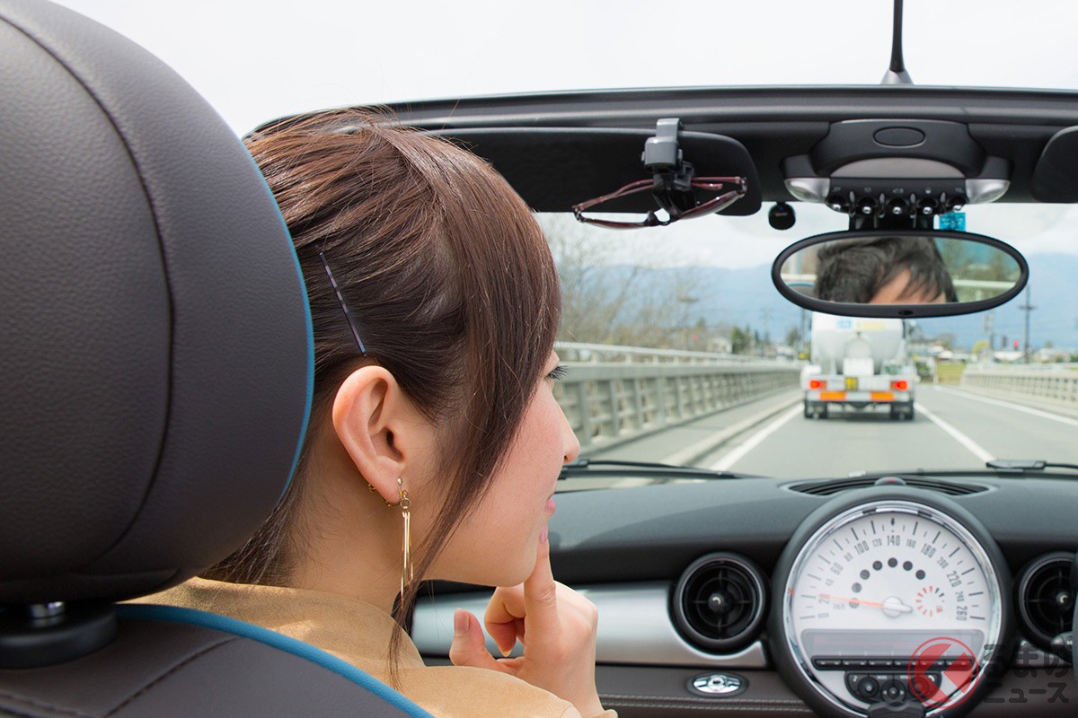 運転席の横はなぜ 助手席 と呼ぶ 日本独自の表現として定着した訳とは くるまのニュース