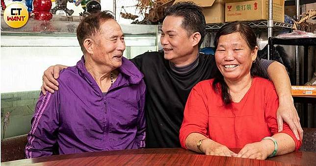 【浪子菜刀手2】兄弟都是假的　老母1滴淚讓歹子變「師傅」