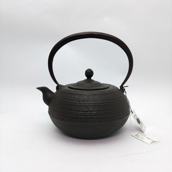 日本鑄鐵壺南部鐵器-【佐秋 佐藤守巨】柚子形筋丸1.8L~鑄鐵茶壺 生鐵壺 燒茶煮茶泡茶~高山茶 普洱茶餅。人氣店家福介生活館的★日本鐵器、作者限量有最棒的商品。快到日本NO.1的Rakuten樂天市