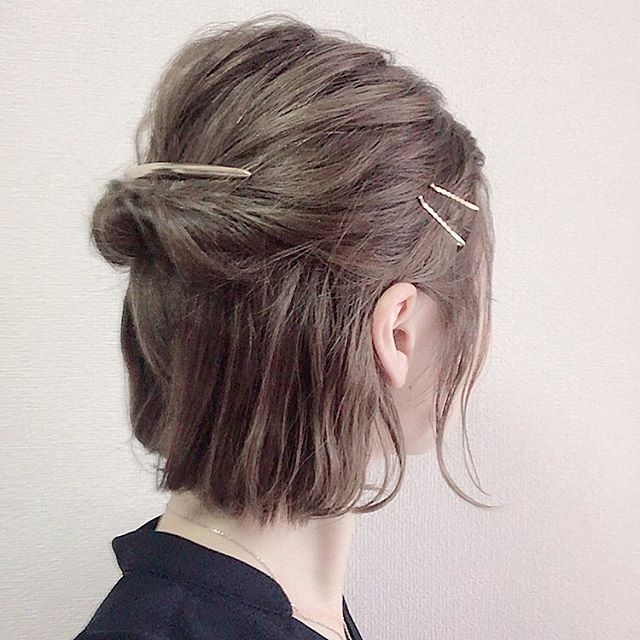 今っぽくなれる ヘアコームの使い方 ロングだけじゃない ショートやボブもフル活用