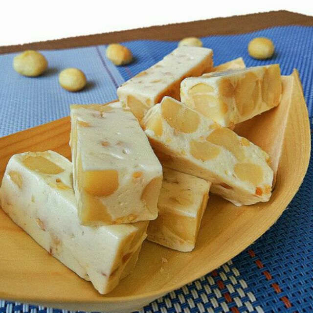 [折扣碼現折][999黑貓免運][貨到付款][信用卡][蝦幣回饋][首頁活動][超商到付] #歐思麥全系列商品 【產品特色】 ☛☛滿滿的夏威夷果，每顆厚大飽滿，超有酥脆嚼勁 吃起來不甜，奶香醇滑，軟Q