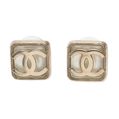 CHANEL 經典壓克力雙C LOGO正方形穿式耳環(金色)
