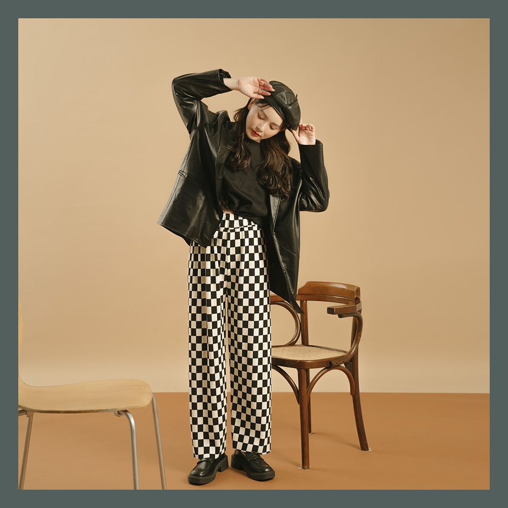 經典棋盤格紋造型坑條長褲