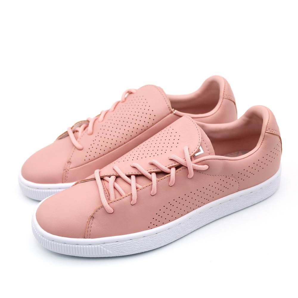 PUMA 日前藉由其年度女力美鞋 PUMA Basket Crush 的上市，特別邀請性格女力謝欣穎首發響應 #自由說愛 活動，透過 PUMA Basket Crush 特殊不對稱的斜角鞋舌設計，象徵