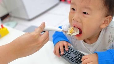 【免出門！在家也能吃到乾淨又衛生的超大顆水餃】瞬食之間美食平台-來萬傳盛水餃