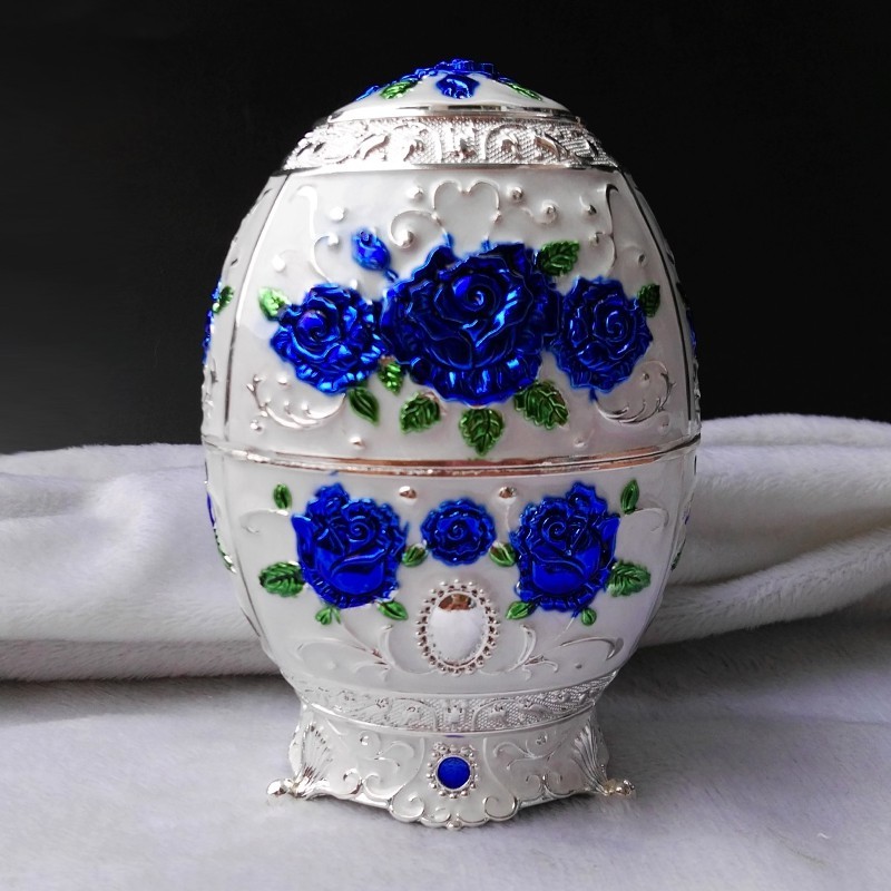 材質錫合金全實心材質質感非常好很厚重,不氧化不退色 特性錫合器有光澤防氧化歷久常新可長期使用和收藏它看上去古樸無華但是當時光流逝木頭裂了布藝壞了樹脂氧化了陶瓷變黑了錫合器依然會是最初的樣子 顏色亮銀色