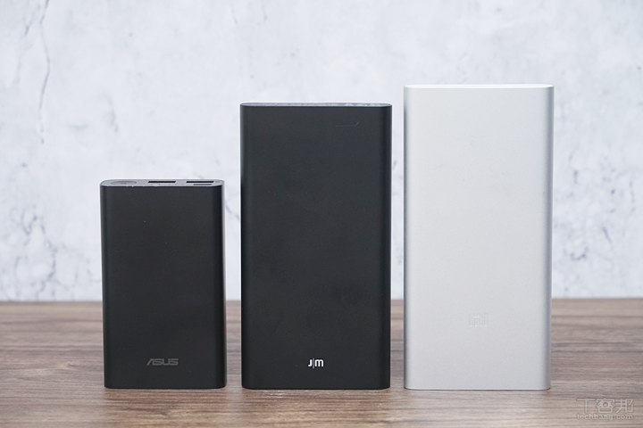 Just Mobile 快充行動電源開箱，支援 PD、QC 最高 18W 快充