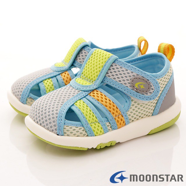 ◎超強防傾倒後鞋踵穩定機能◎軟式彎曲 / 腳尖寬鬆◎超透氣設計◎輕量設計 / 2E楦材質：科技網布/防滑大底規格：學齡前 寶寶段產地：日本設計/中國封裝出口適用年齡身高：幼稚園#童鞋 #預防矯正鞋 #日本月星 #機能鞋 #護趾鞋 #涼鞋#Moonstar #Carrot