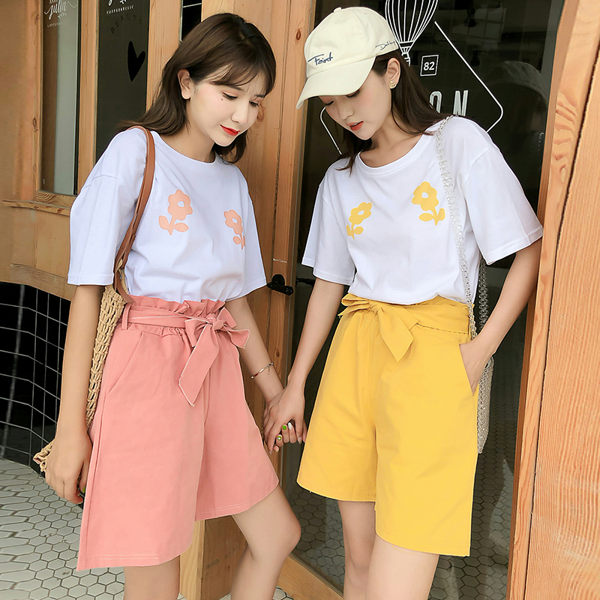 VK精品服飾 韓系T恤印花上衣寬口短褲洋氣套裝短袖褲裝