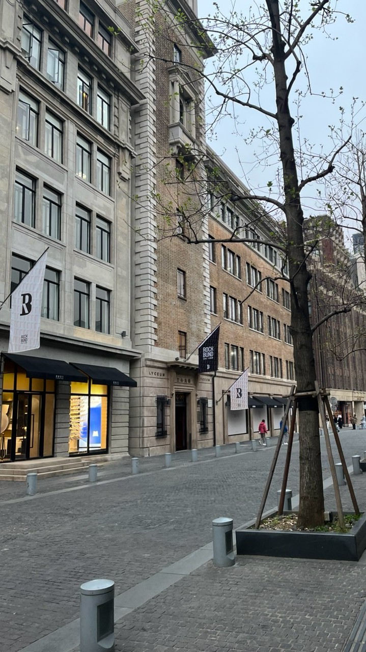 地瓜帶你去旅遊✈️🌍找到了旅行社