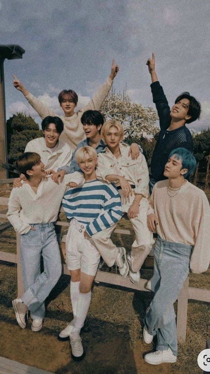 stray kids スキズ　50代60代大人STAY
