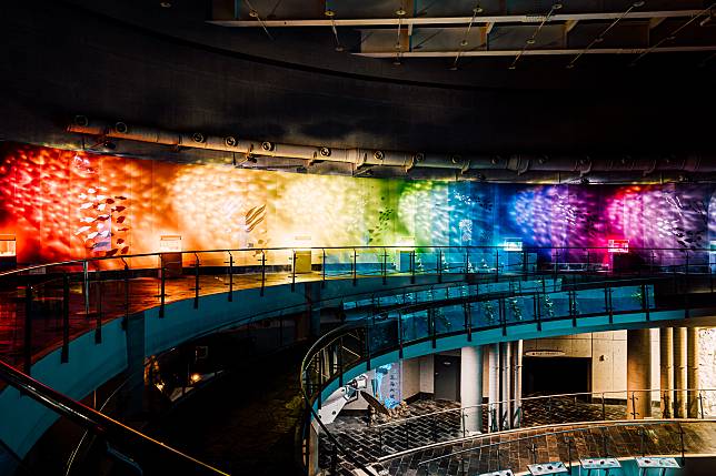 2021海生館活動「海洋本色」色水廊道(圖片提供：屏東海生館)