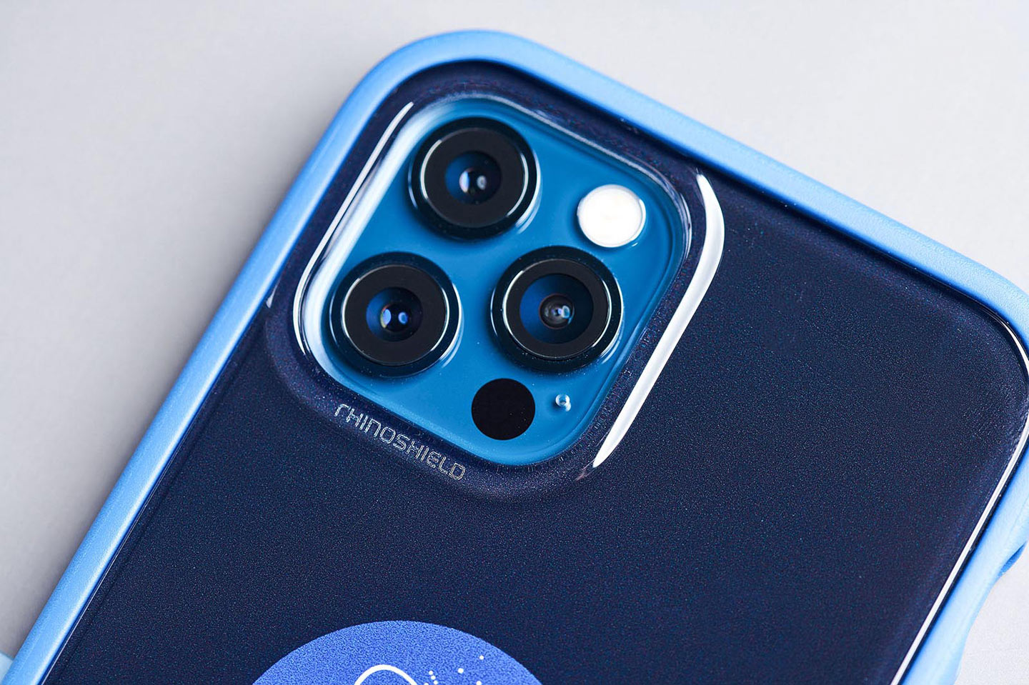 最強防護來襲！專為 iPhone12 系列量身打造的犀牛盾組合：3D 壯撞貼、Mod NX + SolidSuit 完美打造 360 度零死角防護！