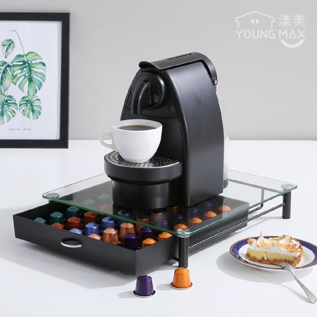 ◇Nespresso膠囊規格 (雀巢DOLCE GUSTO 膠囊不適用，本賣場另有適用之產品） ◇可放42顆膠囊 最多可存放72顆 ◇美觀不佔空間 ◇Amazon 熱銷NO.1 ◇加厚強化玻璃材質 ◇