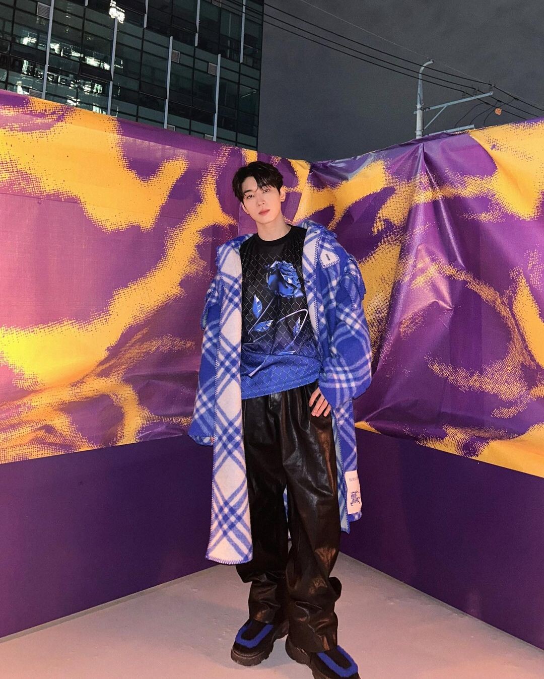 HYBE旗下藝人時尚資源盤點，防彈、NewJeans人手一個代言，這團又是全員LV品牌大使！