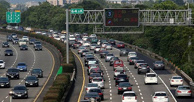 國道5地雷路段今天別踩！　國五午後湧車流「恐塞到晚間10點」