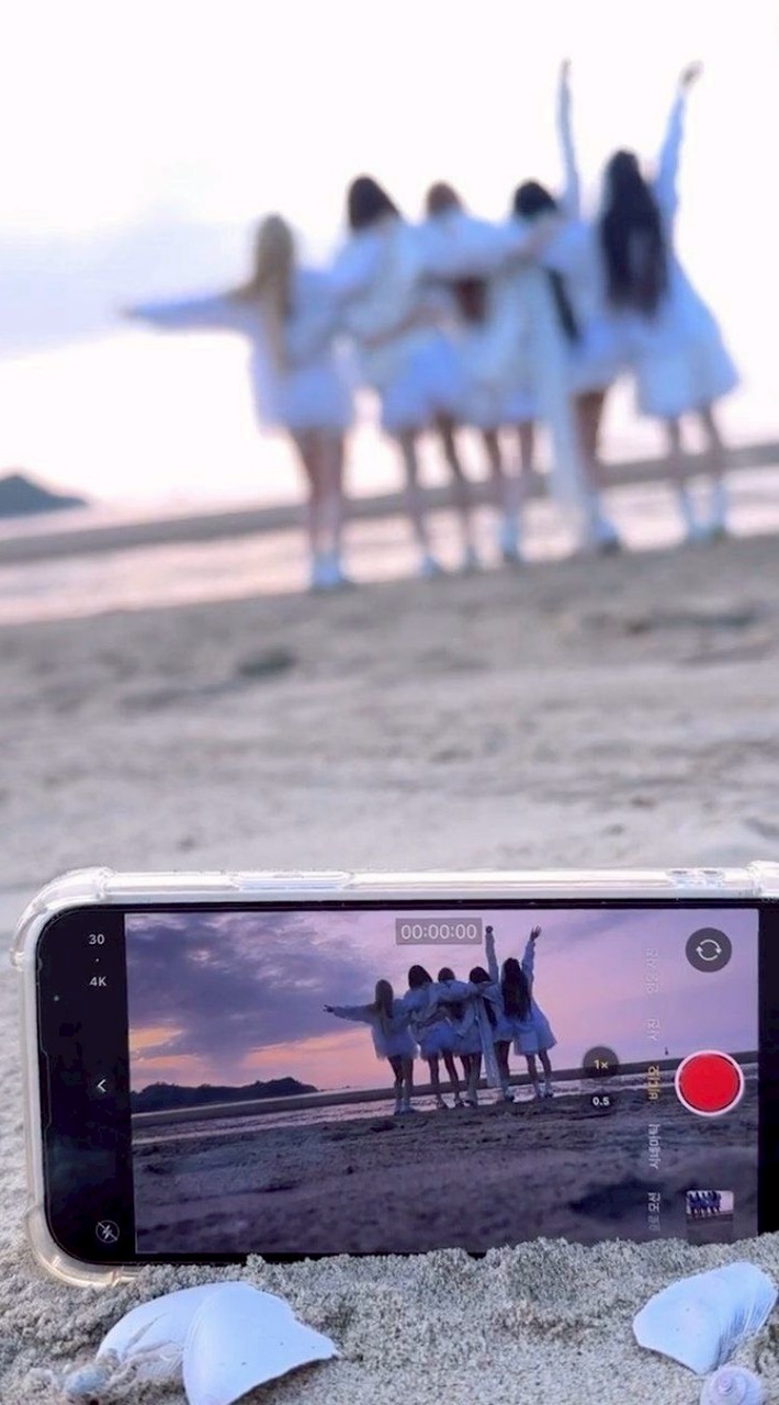 ⋆˚𝜗𝜚追星 の 天地𝜗𝜚˚⋆